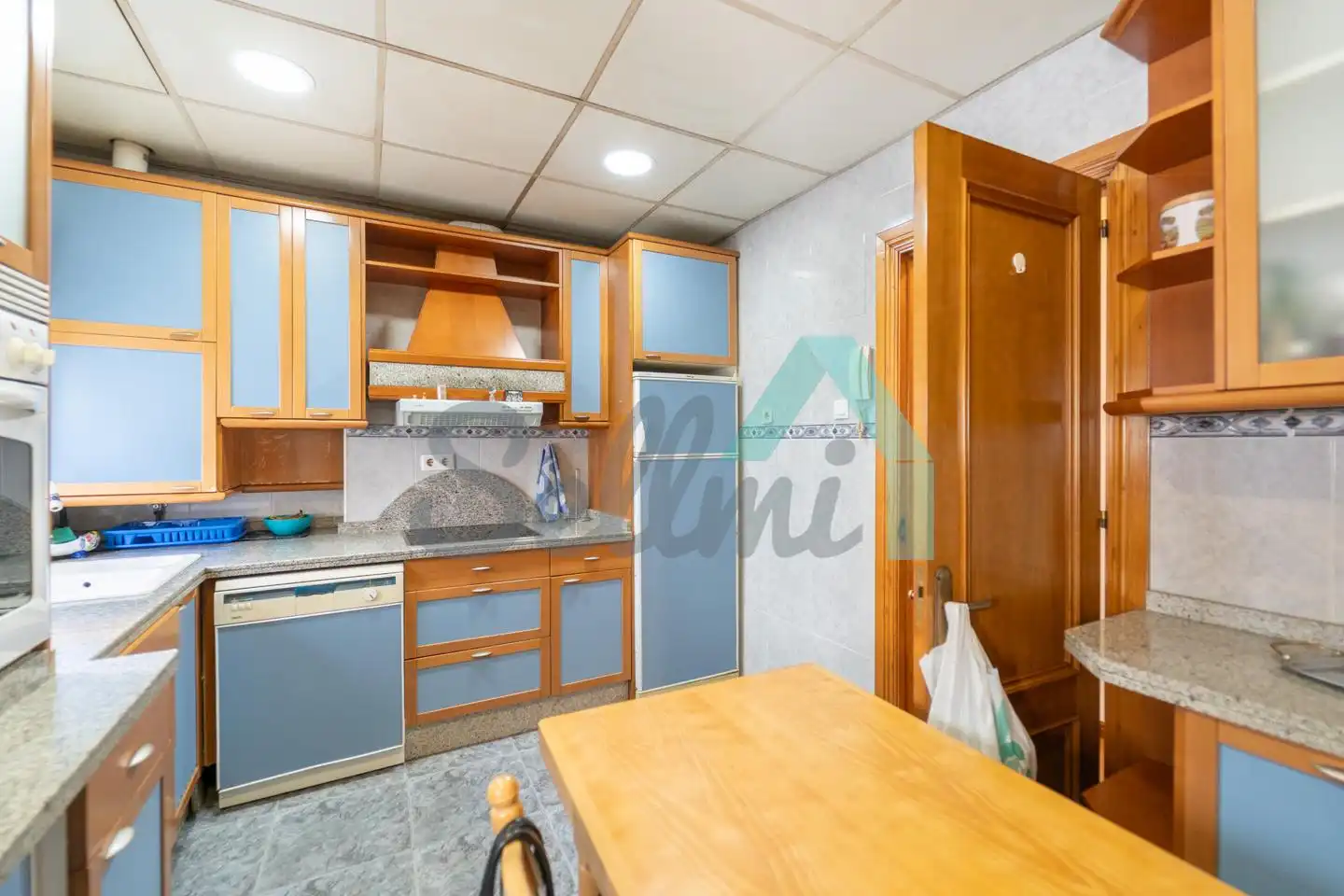 Küche von Wohnung zum Verkauf in Oviedo  mit Heizung, Parkett und Terrasse