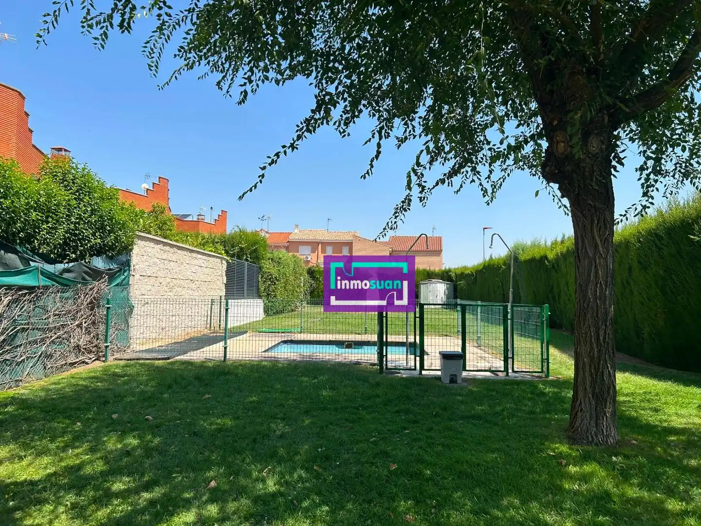 Piscina de Casa adosada en venda en Illescas amb Calefacció, Jardí privat i Terrassa