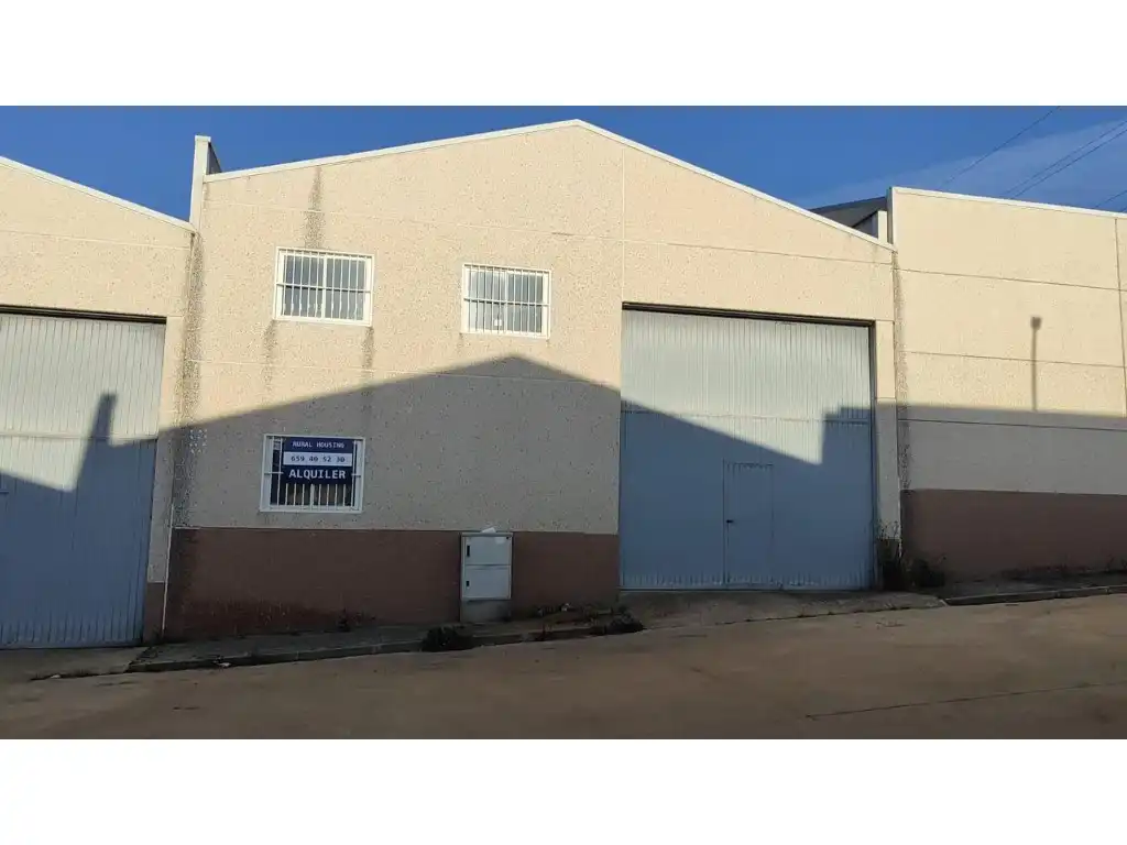 Vista exterior de Nau industrial de lloguer en Puertollano