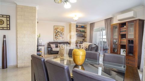 Ático de Ensueño en Venta en EsteponaDescubre este espectacular ático de 4 habitaciones, 2 baños completos y un aseo, ideal para f, imatge 5