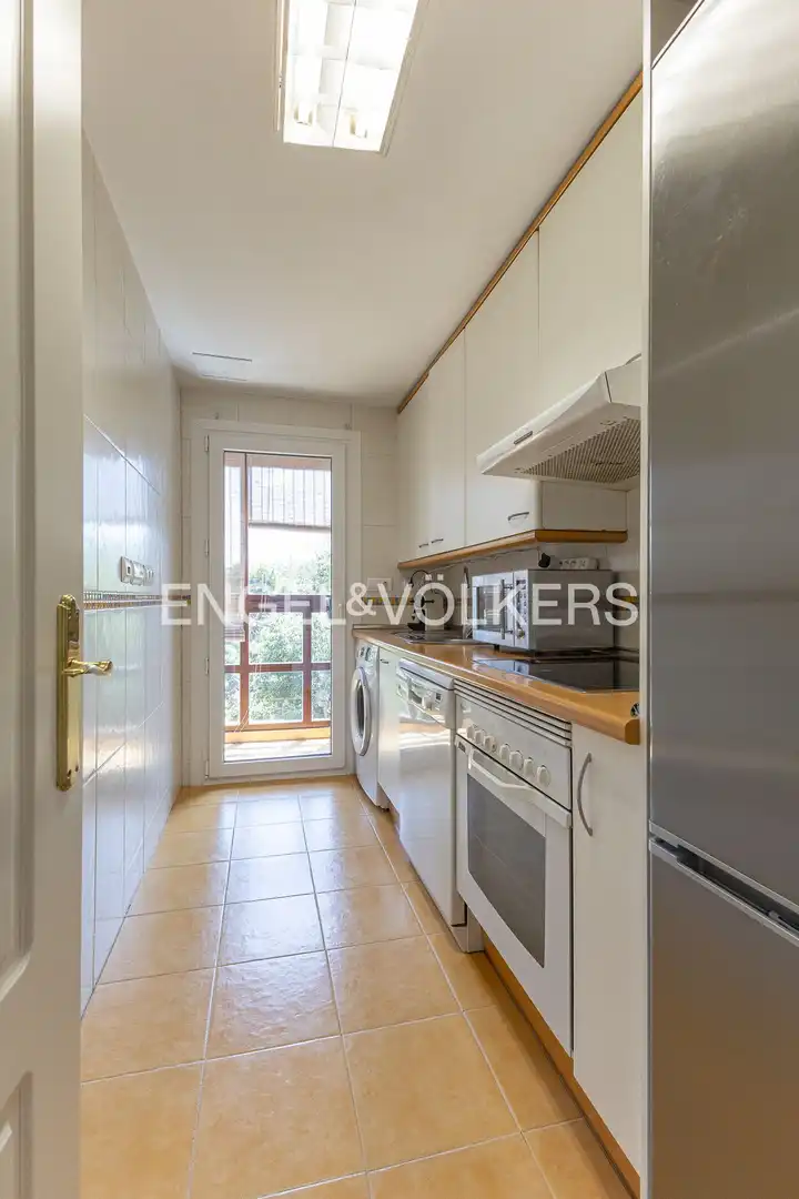 Cocina de Piso en venta en Madrid con Aire acondicionado, Calefacción y Piscina