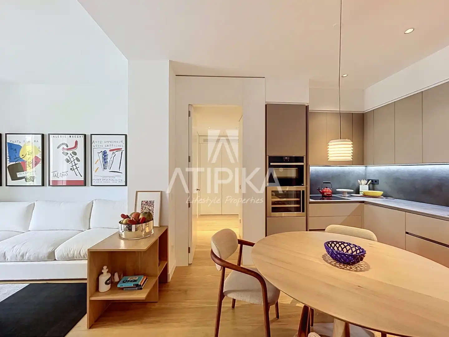 Sala d'estar de Pis de lloguer en Barcelona amb Aire condicionat, Parquet i Moblat