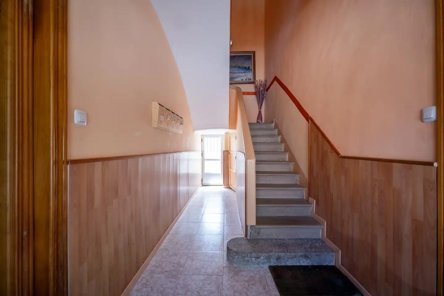Erdgeschoss zum Verkauf in Ávila mit Heizung, Privatgarten und Terrasse