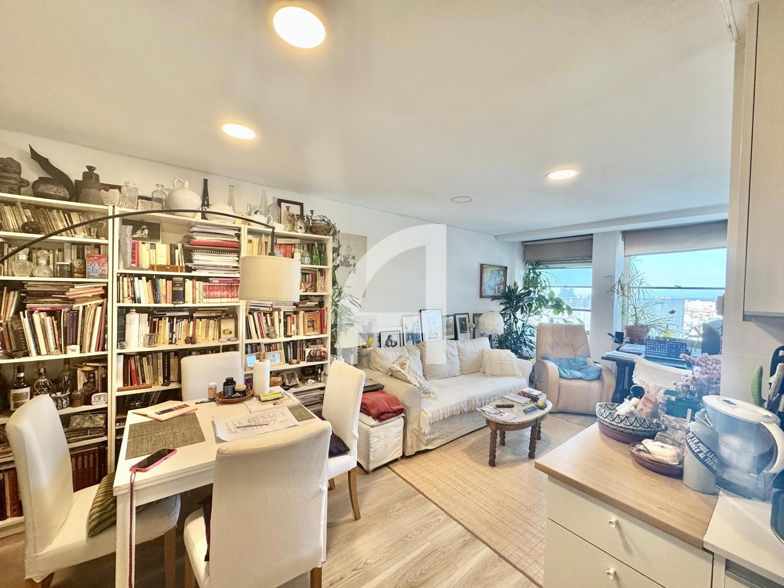 Living room of Flat for sale in  Madrid Capital  with Air Conditioner and Heating