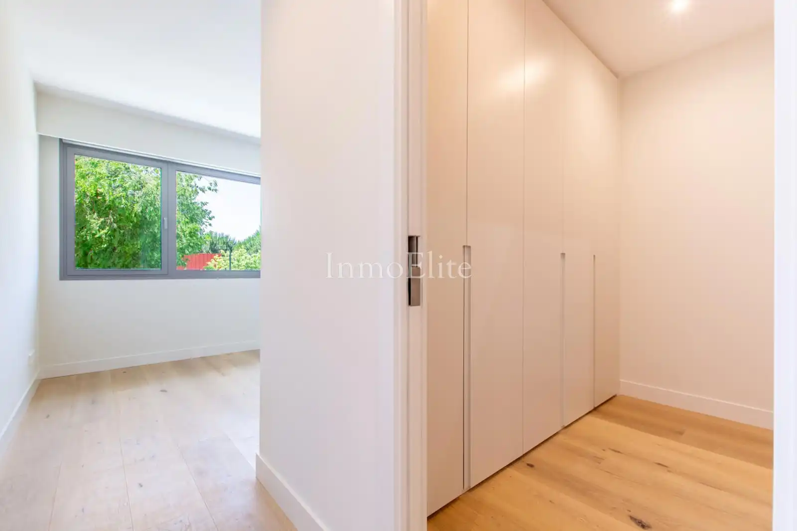 Casa bifamiliare con piscina in vendita a Avenida Europa, imagen 20