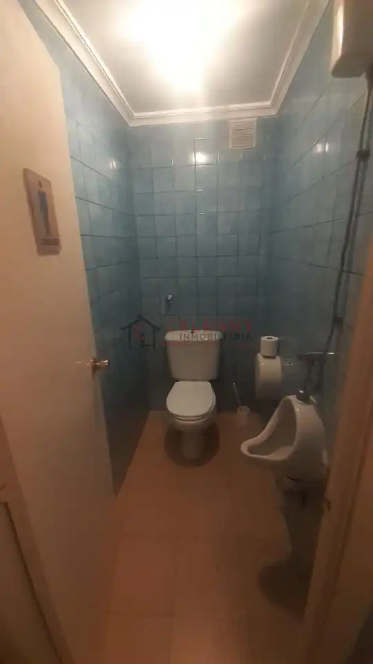 Bathroom of Commercial properties for rent in Toén  with Furnished