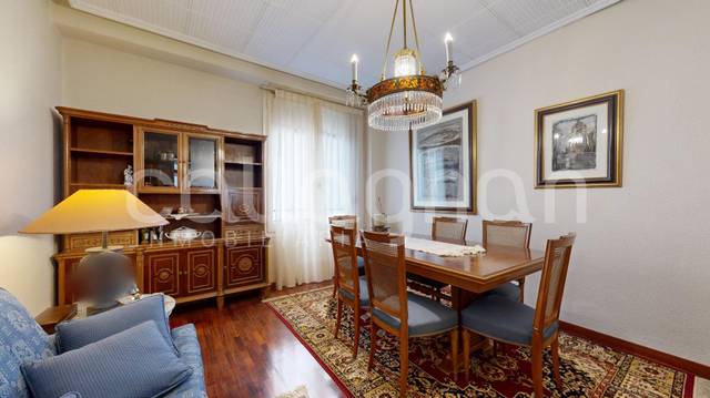 Piso en Venta en Calle JOAQUIN COSTA en Gran Via