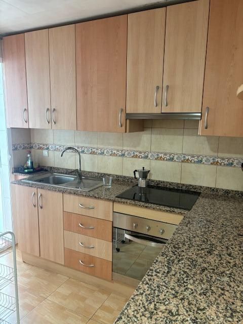 Cocina de Piso en venta en Elche / Elx con Calefacción y Balcón