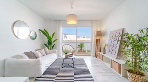 Foto 4 de Piso en venta en Calle Romería del Rocío, Centro ciudad, Fuengirola