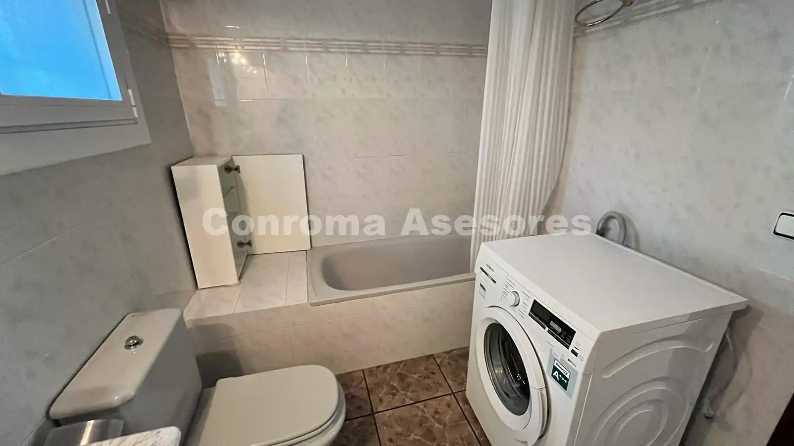 Casa o xalet de lloguer a Lloret Residencial - Montlloret