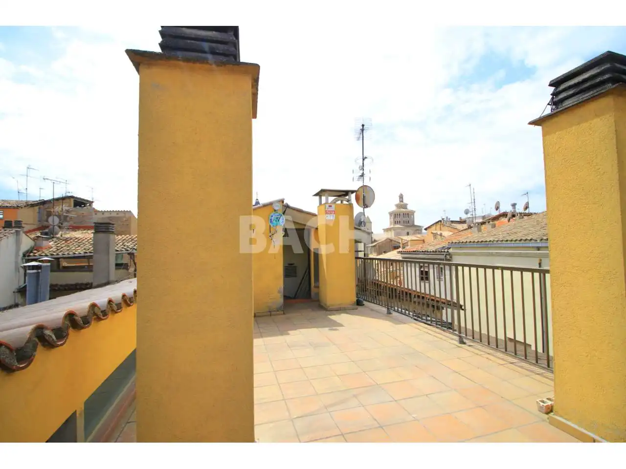 Terraza de Ático en venta en Vic con Aire acondicionado, Calefacción y Parquet