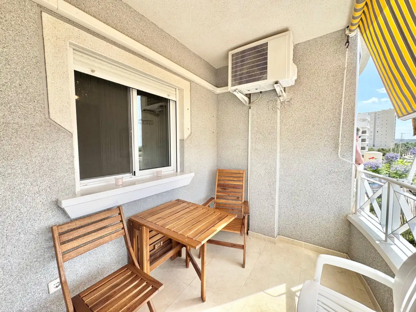 Terrasse von Wohnungen zur Miete in Guardamar del Segura mit Klimaanlage, Heizung und Schwimmbad