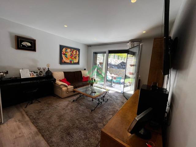 Piso en Venta en CG-5 en Arinsal - Erts