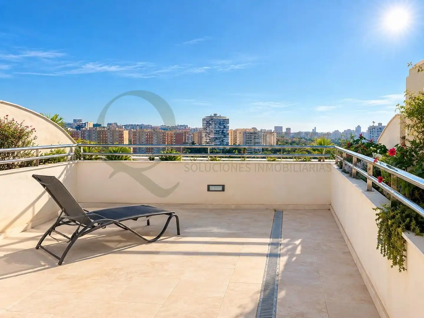 Ático con terraza en venta en Calle Calle Periodista Tirso Marín Sessé, imagen 23