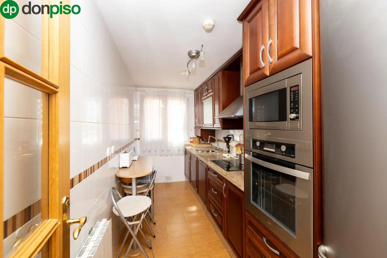 Kitchen of Flat for sale in Granada  with Air Conditioner, Heating and Terrace