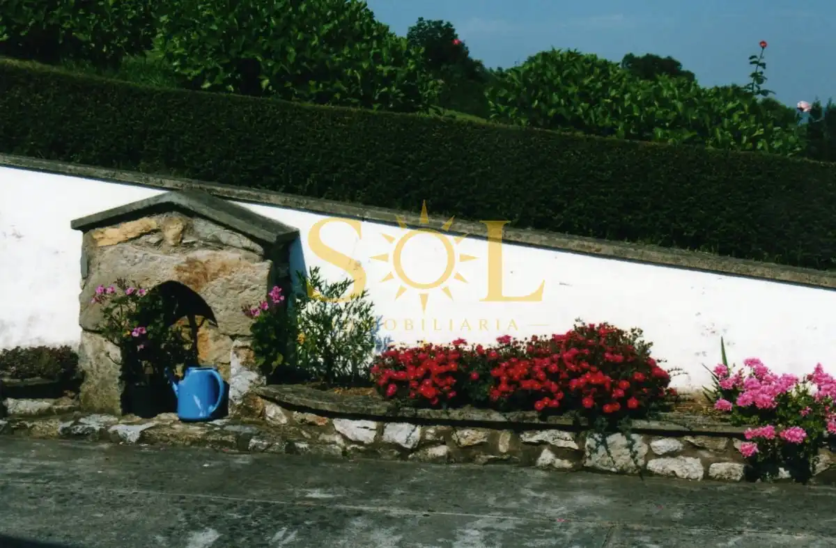 Terrassa de Casa o xalet en venda en Pravia amb Calefacció i Jardí privat