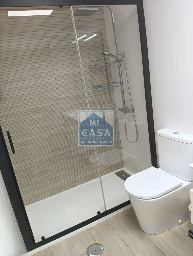 Bany de Pis en venda en Mérida amb Aire condicionat, Calefacció i Terrassa