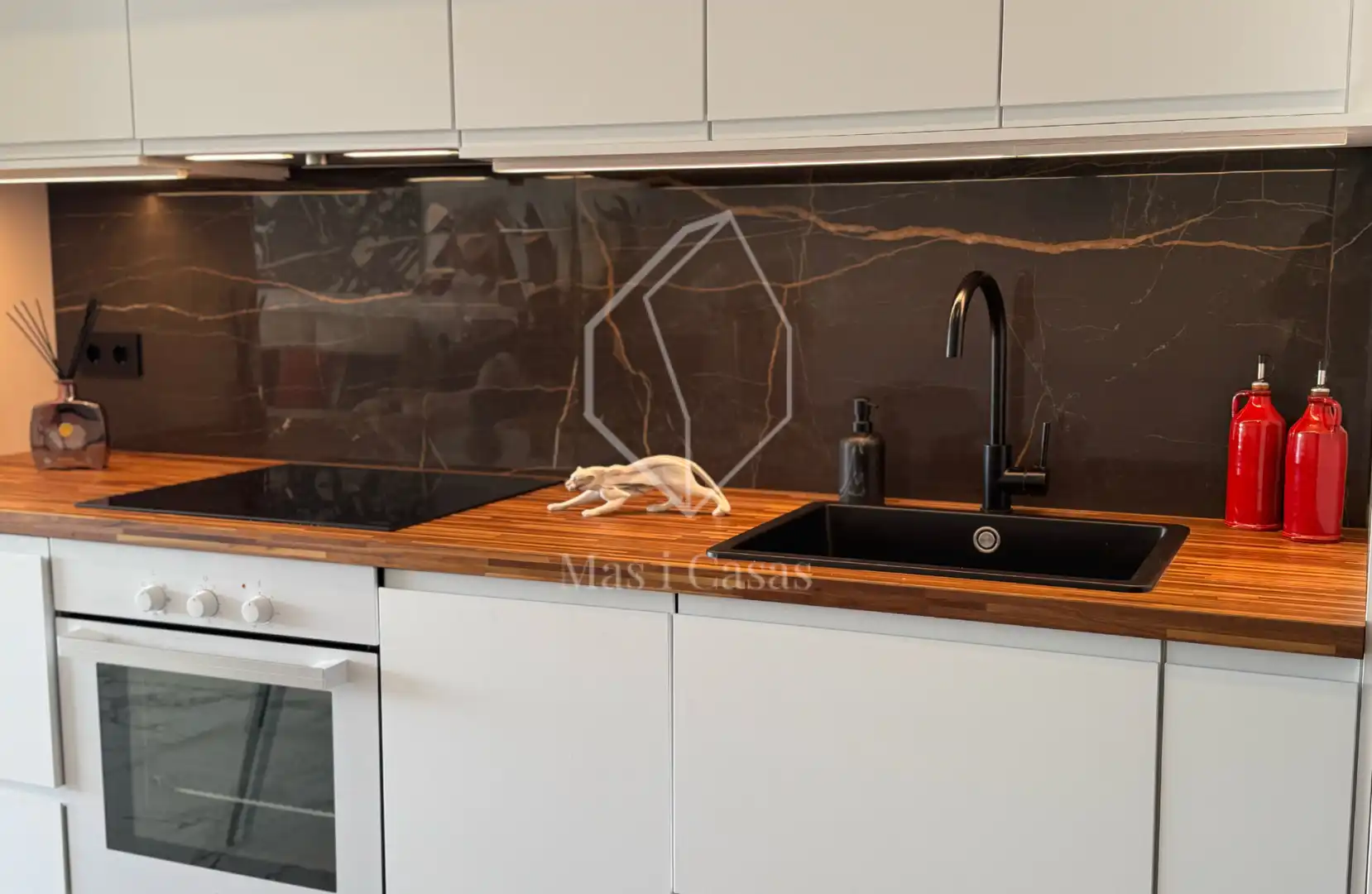 Cuina de Dúplex en venda en Empuriabrava amb Aire condicionat, Calefacció i Terrassa
