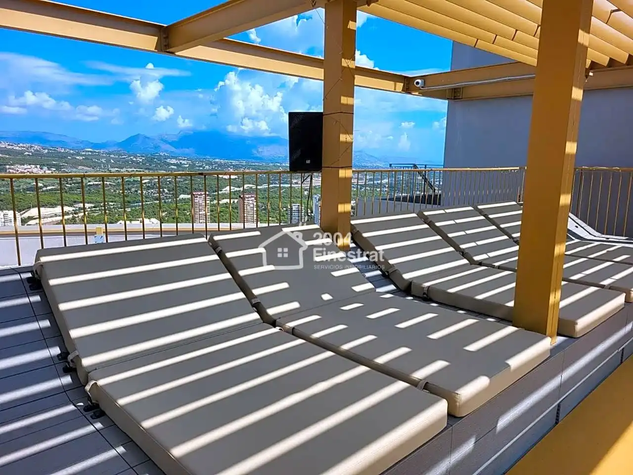 Terrasse von Wohnungen zum Verkauf in Benidorm mit Klimaanlage, Terrasse und Gemeinschaftspool