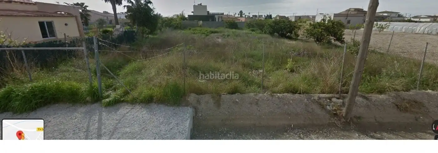 Terreno residencial en venta en Avinguda Doctor Ferran 42, imagen 2