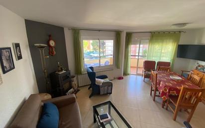 Sala d'estar de Apartament en venda en Castell-Platja d'Aro amb Calefacció, Jardí privat i Terrassa