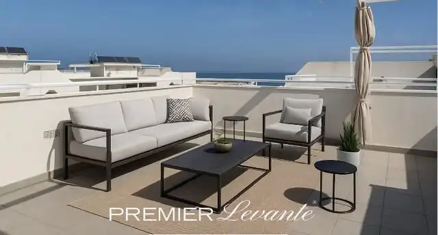 Terrasse von Dachboden zum Verkauf in Piles mit Klimaanlage, Privatgarten und Terrasse