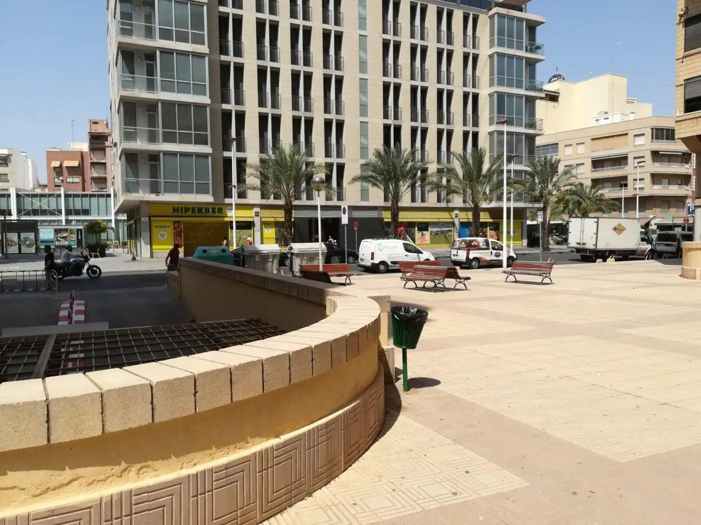 Vista exterior de Piso en venta en Elche / Elx con Calefacción, Jardín privado y Parquet