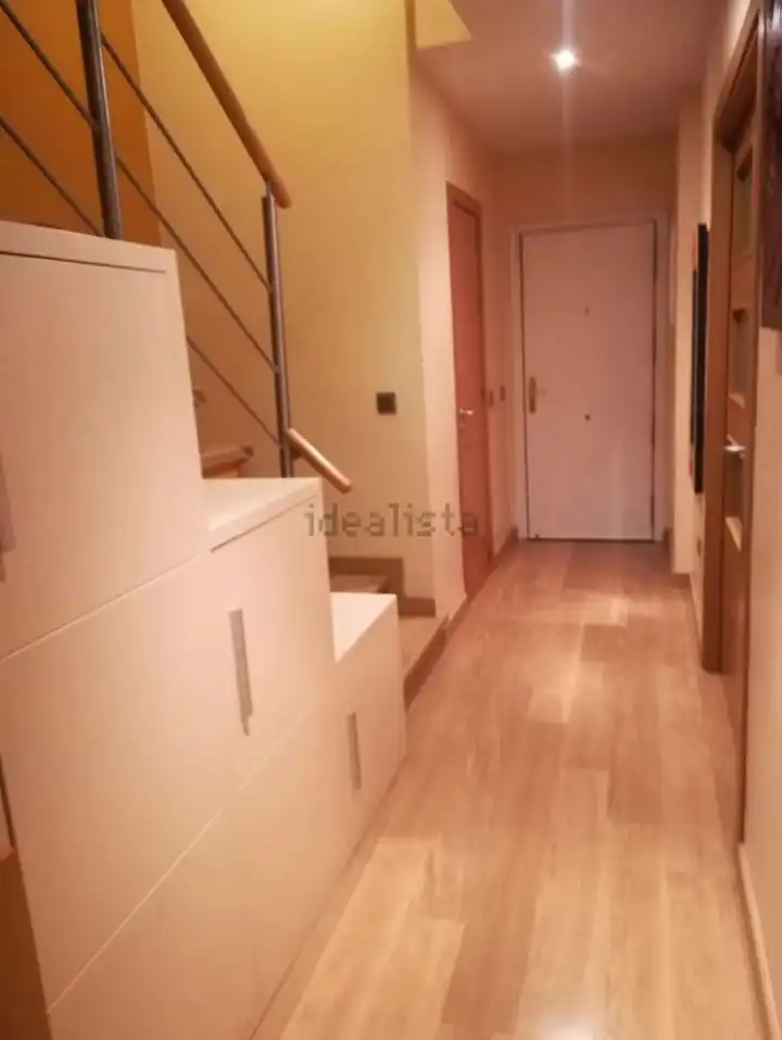 Detached homes for rent in Dos Hermanas  with Air Conditioner and Pets allowed