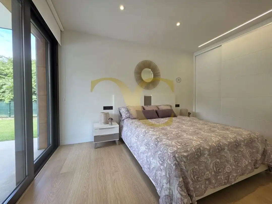 Habitación de Casa o chalet en venta en Llanes con Calefacción, Jardín privado y Terraza