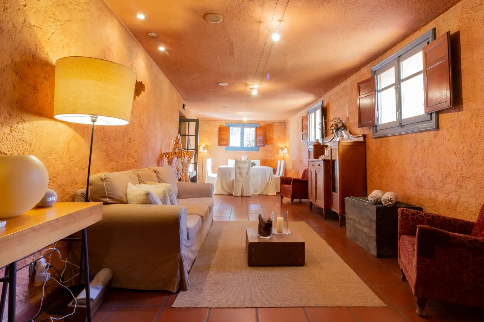 Sala d'estar de Casa o xalet en venda en Subirats amb Aire condicionat, Jardí privat i Moblat