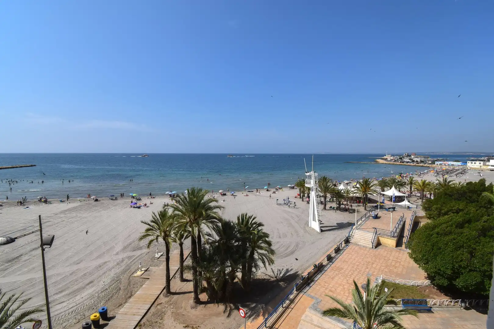 Vista exterior de Apartament de lloguer en Santa Pola amb Aire condicionat, Calefacció i Terrassa