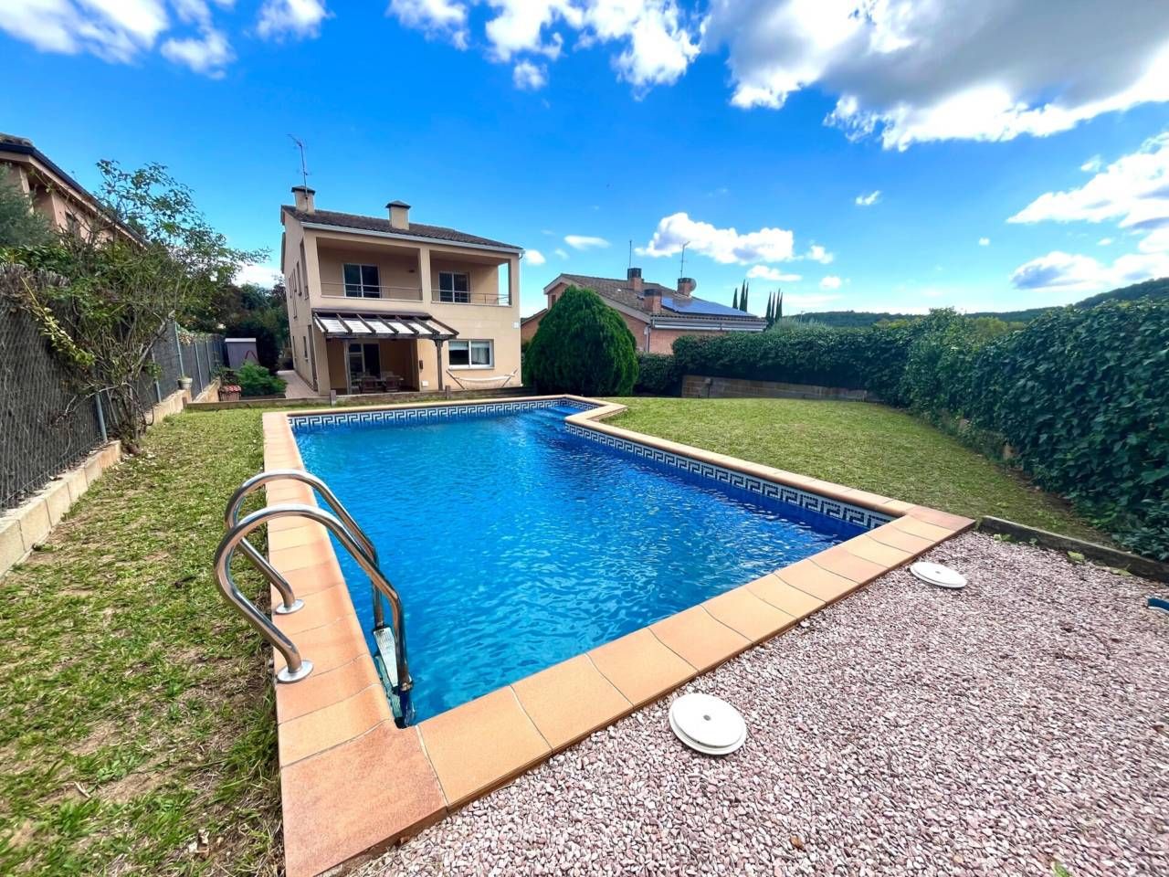 Piscina de Casa o chalet en venta en Palol de Revardit con Jardín privado, Terraza y Piscina
