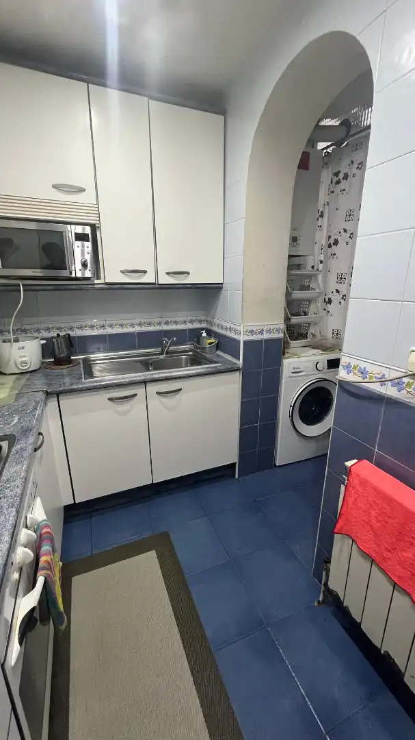 Cuina de Pis en venda en Madrid amb Calefacció, Terrassa i Moblat