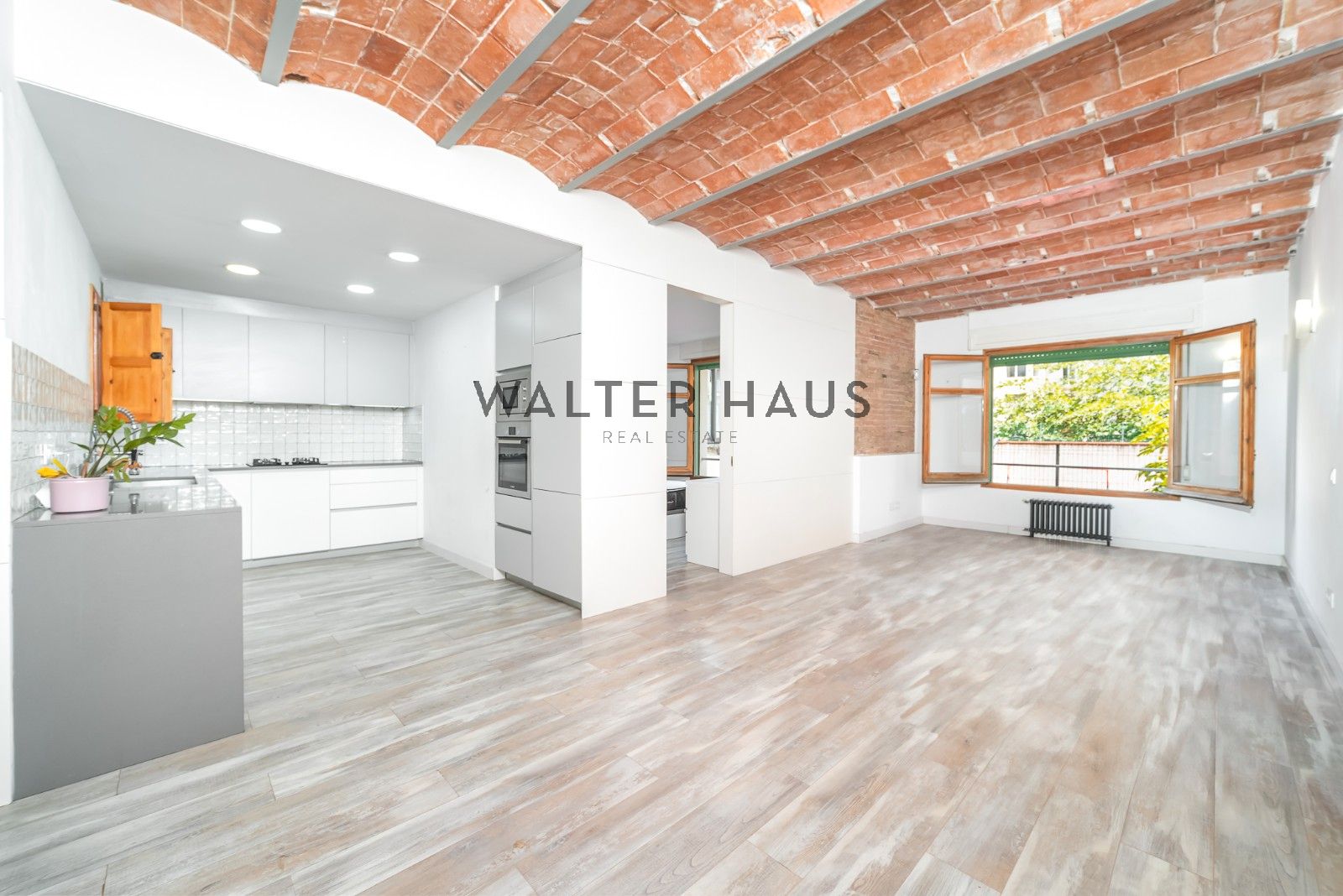 Vista exterior de Piso en venta en  Barcelona Capital con Aire acondicionado, Calefacción y Jardín privado