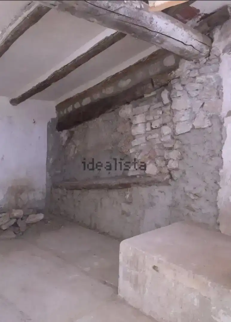 Casa adosada en venta en Azuara