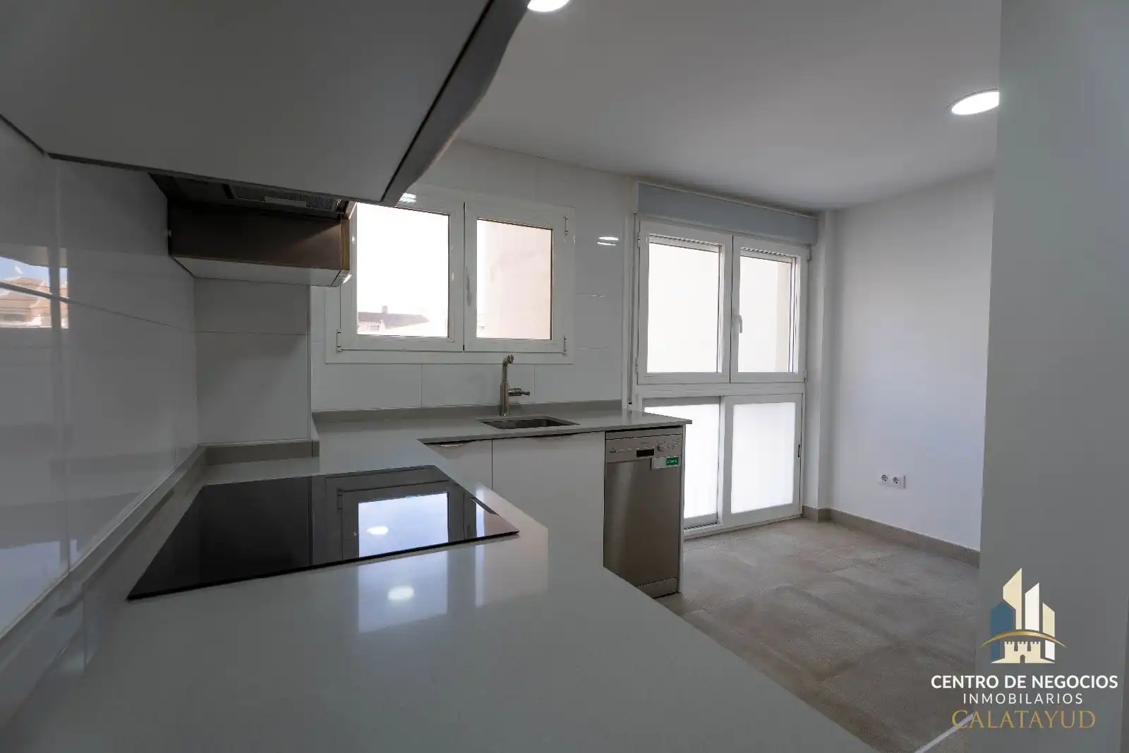 Küche von Wohnung zum Verkauf in Calatayud mit Klimaanlage, Heizung und Parkett