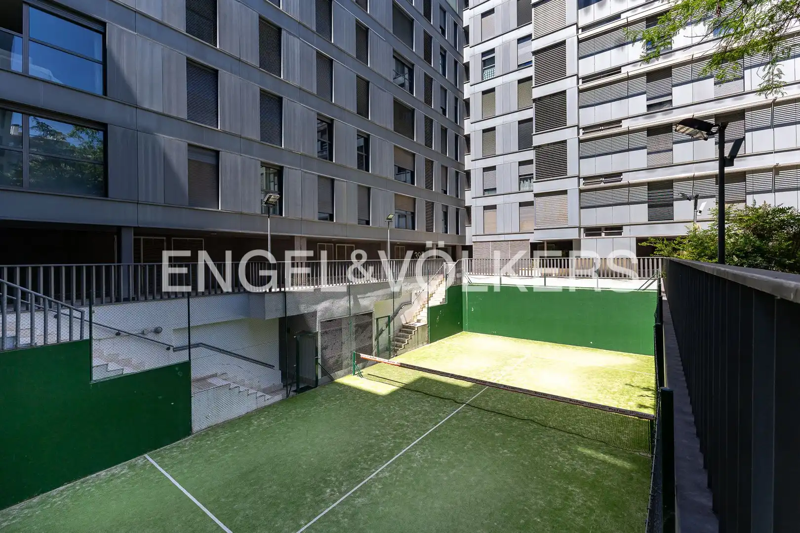 Terraza de Apartamento en venta en Madrid con Aire acondicionado, Calefacción y Jardín privado