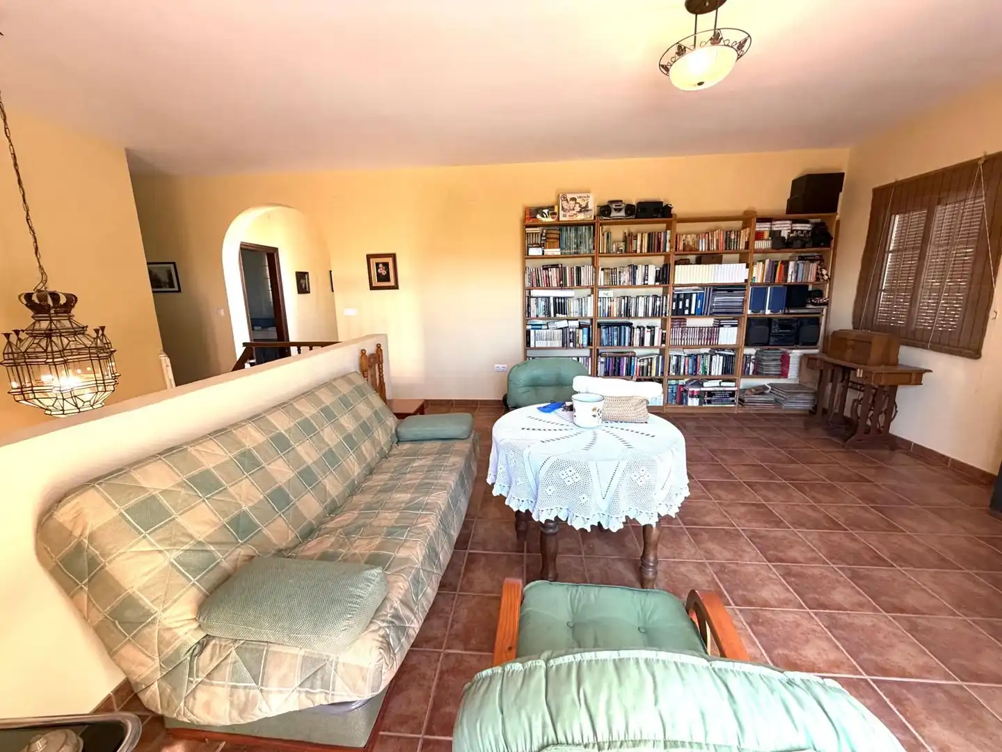Sala d'estar de Casa o xalet en venda en Antequera amb Jardí privat, Terrassa i Traster