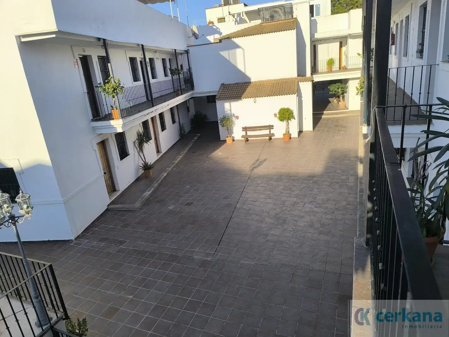 Parkplatz von Wohnung zur Miete in Sanlúcar la Mayor mit Terrasse und Abstellraum