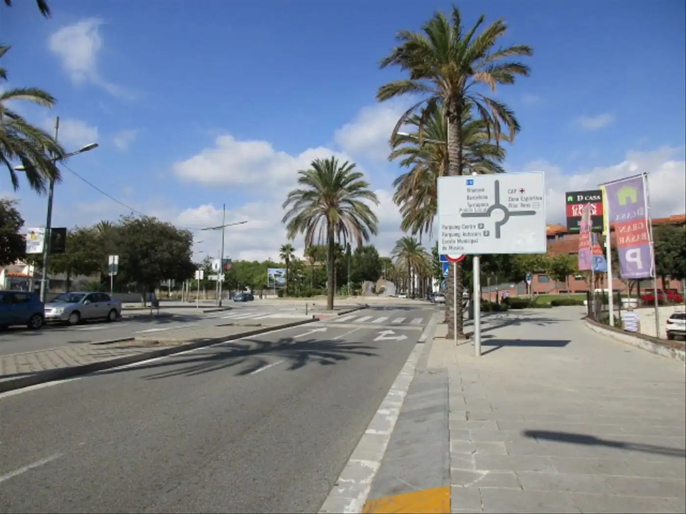 Außenansicht von Garage zum Verkauf in Sitges