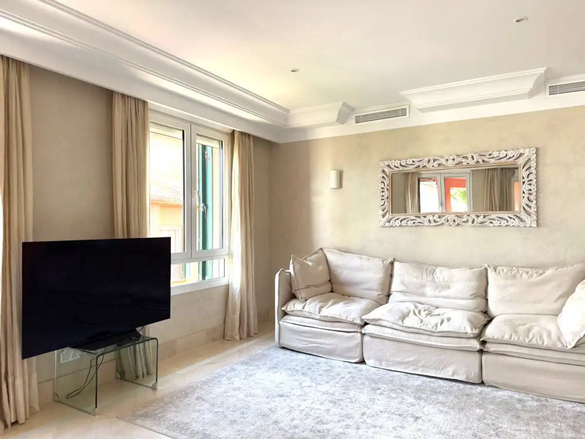 Living room of Apartments for rent in Sotogrande  with Air Conditioner, Heating and Terrace