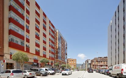 Vista exterior de Pis en venda en Oviedo  amb Calefacció i Parquet