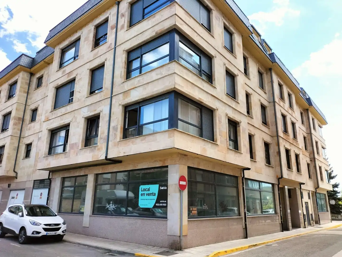Vista exterior de Piso en venta en Guardo con Calefacción, Parquet y Trastero