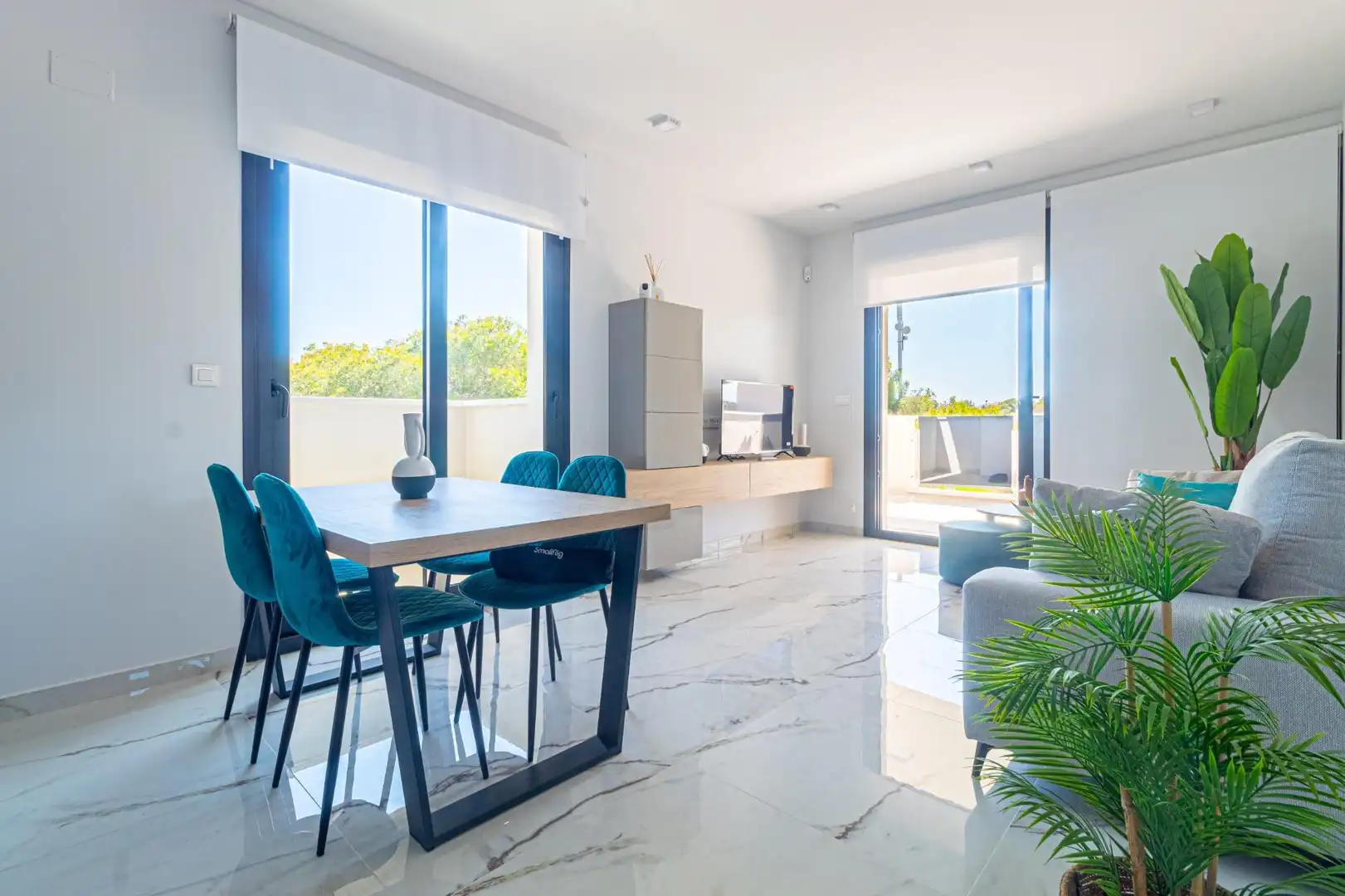 Apartamento con piscina en venta en Calle Almendros, imagen 3