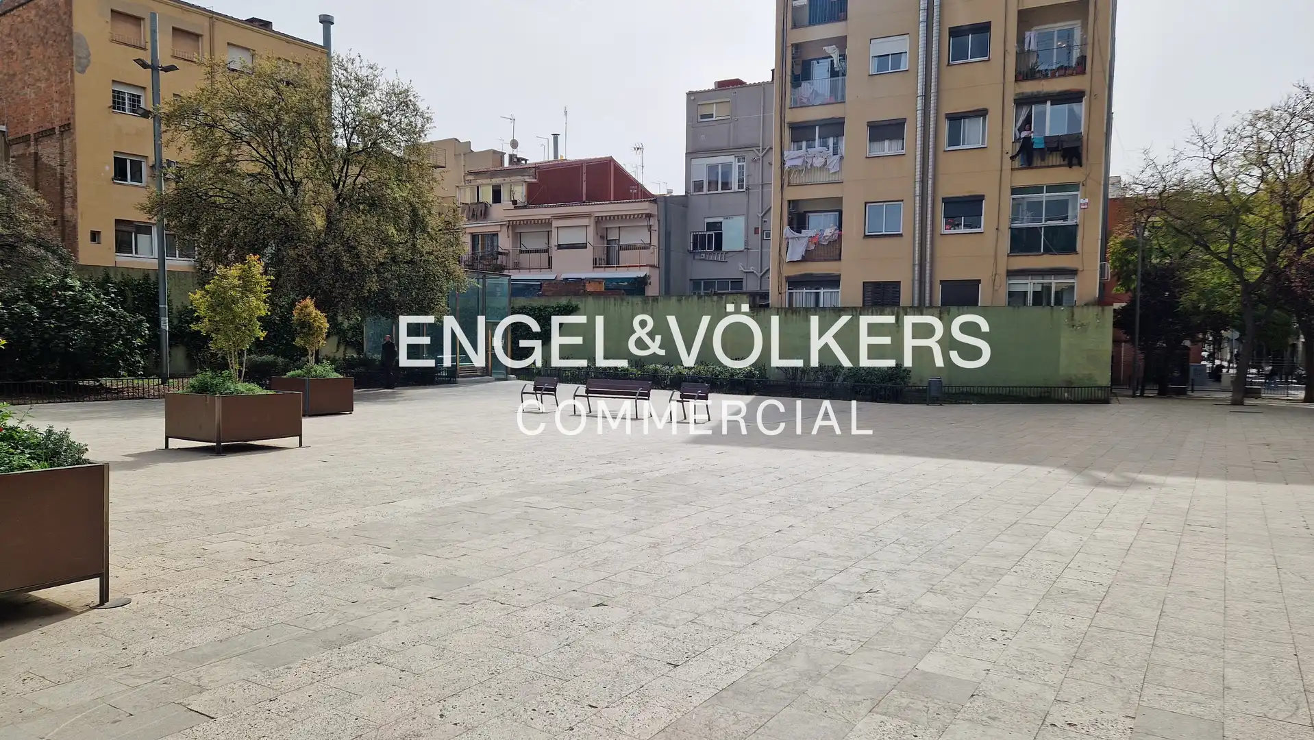 Buildings for sale in Collblanc
