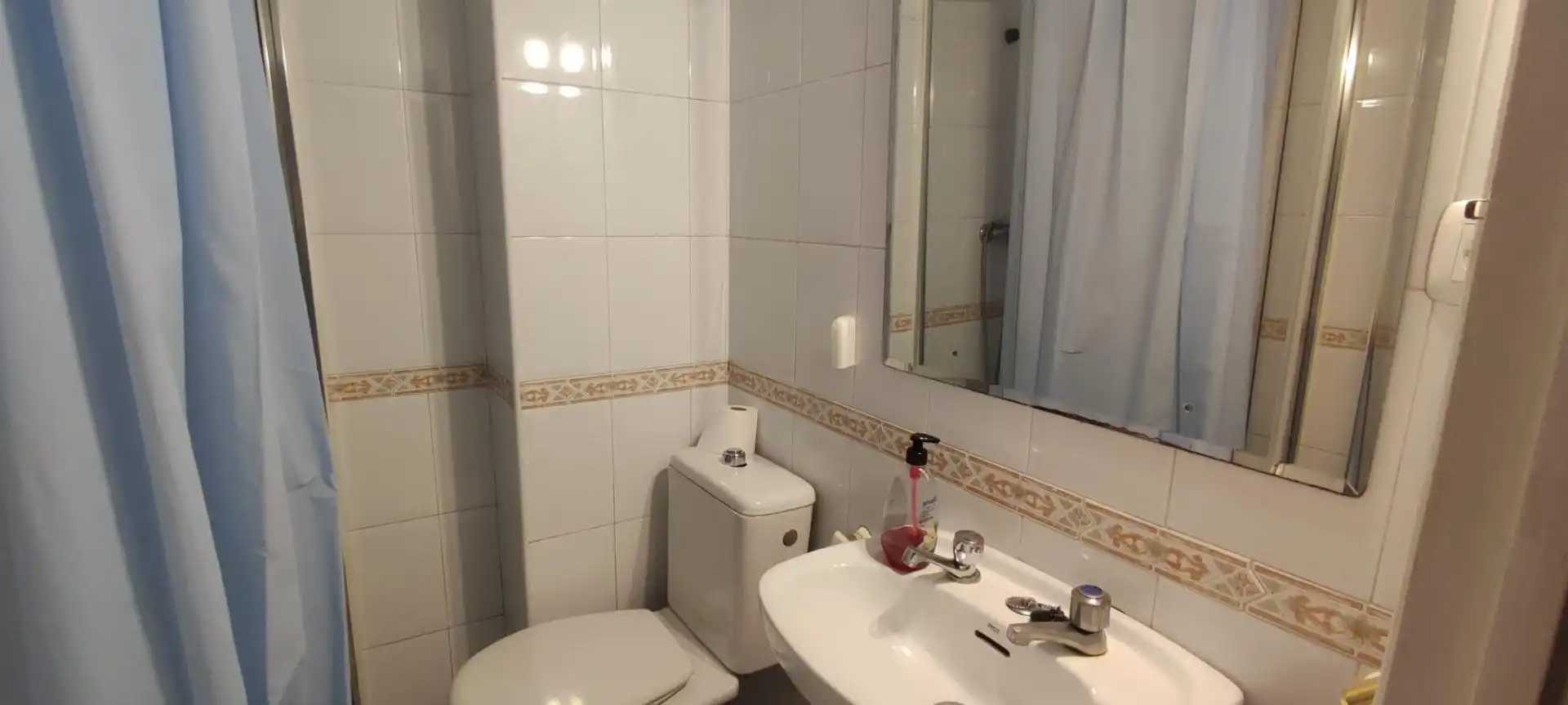 Bathroom of Flat for sale in Sevilla