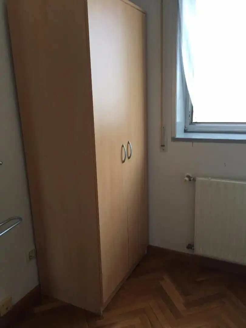 Dormitori de Apartament de lloguer en Ferrol amb Calefacció, Parquet i Traster
