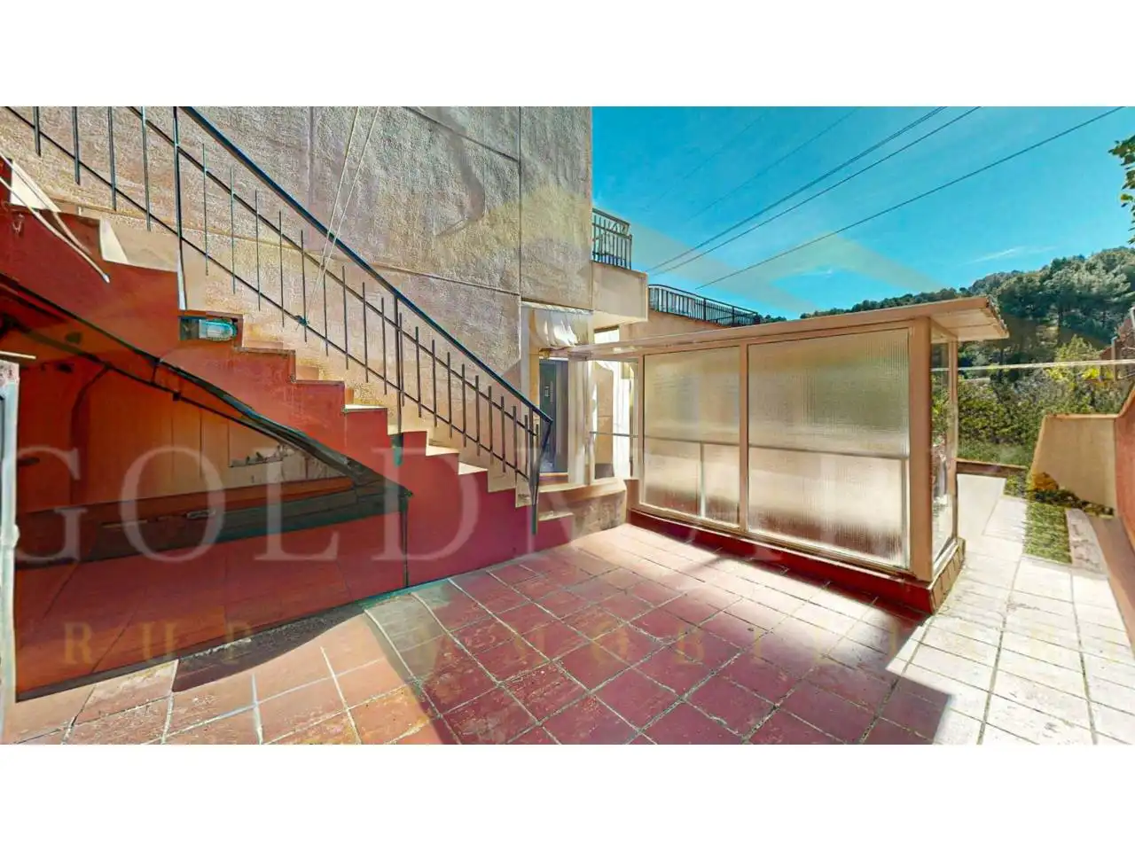 Vista exterior de Casa o xalet en venda en Corbera de Llobregat amb Aire condicionat, Calefacció i Jardí privat