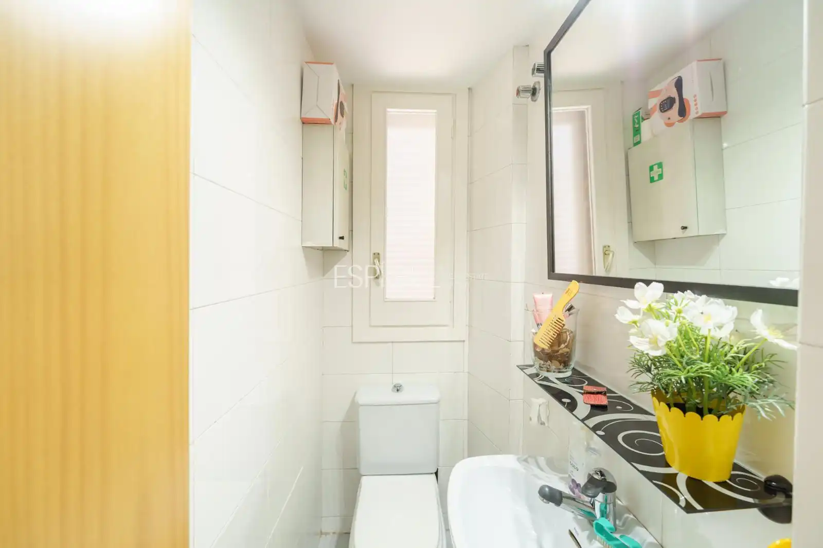 Baño de Casa adosada en venta en Tiana con Calefacción, Jardín privado y Parquet