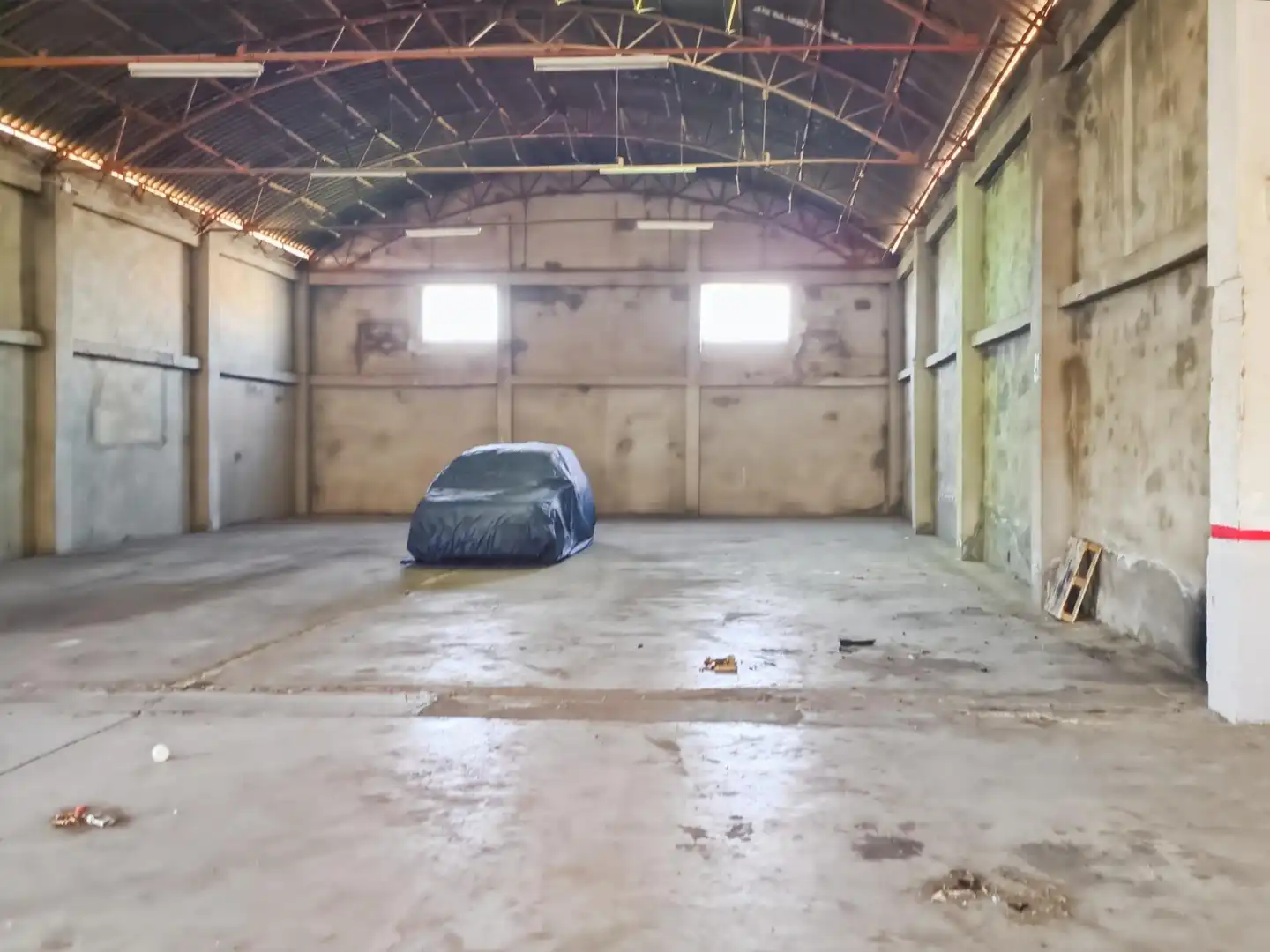 Aparcament de Nau industrial en venda en Sagunto / Sagunt